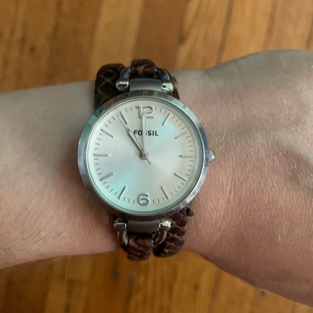 Fossil Watch W/ Looping Leather Strap